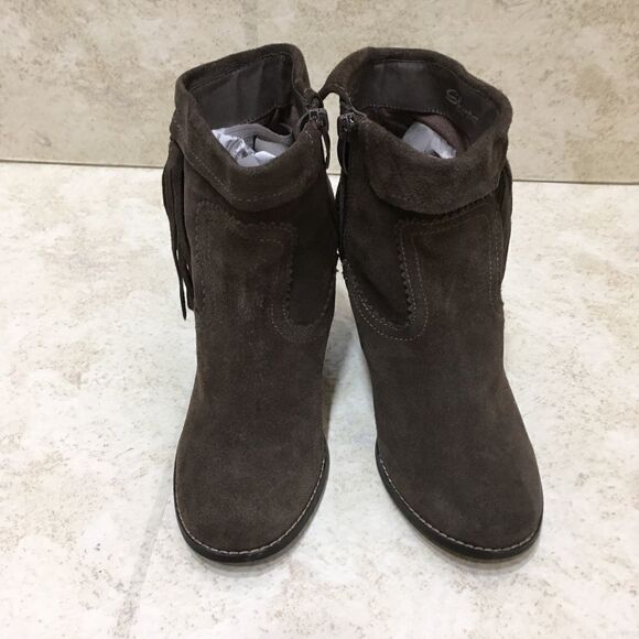 SBICCA WYNONNA SUEDE LEATHER‎ ANKLE BOOTS WITH FRINGE IN BROWN - Picture 3 of 9